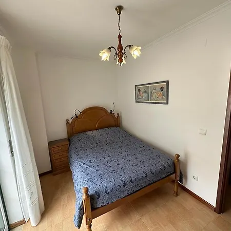 100 Meters From The Beach! Rua Da Regeneracao Nazare