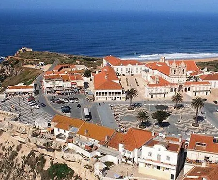 Apartment 100 Meters From The Beach! Rua Da Regeneracao Nazaré